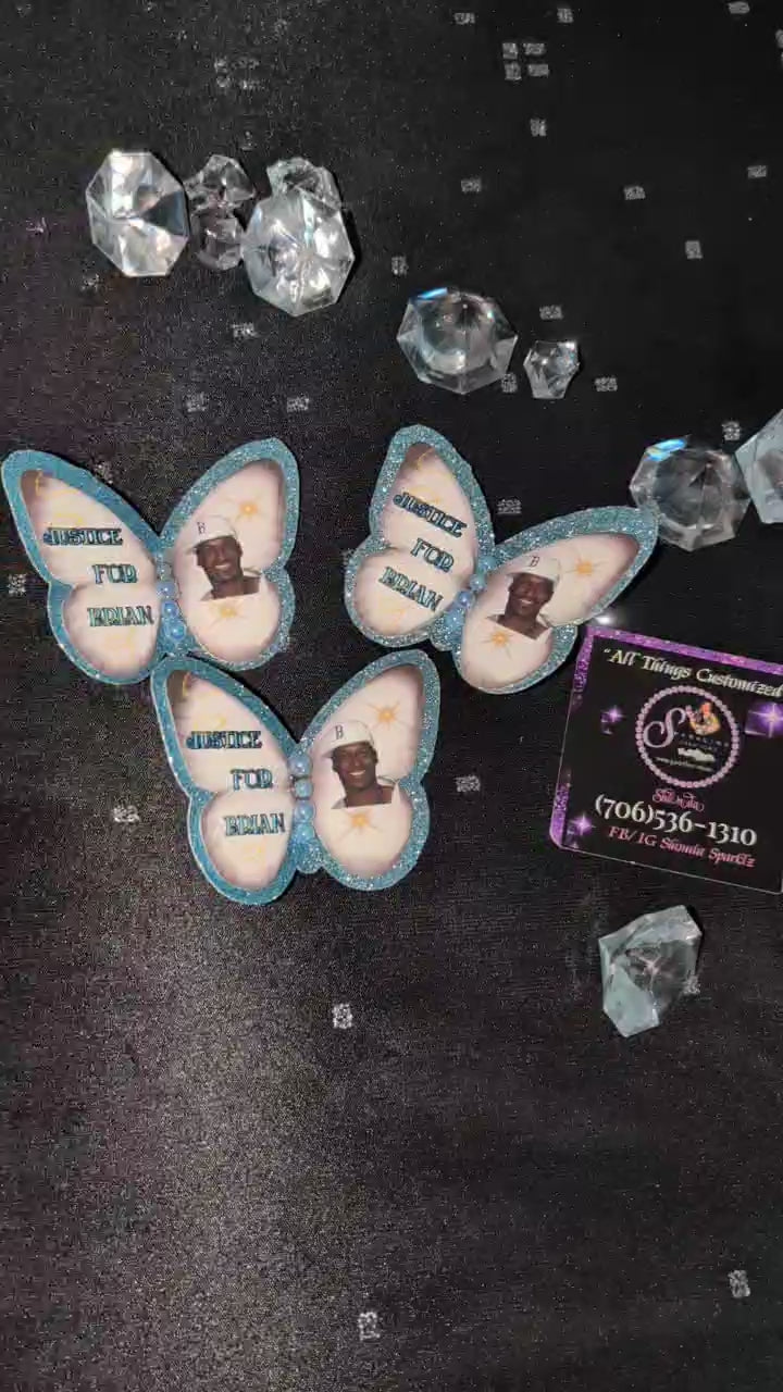 Memorial Pins set of 4